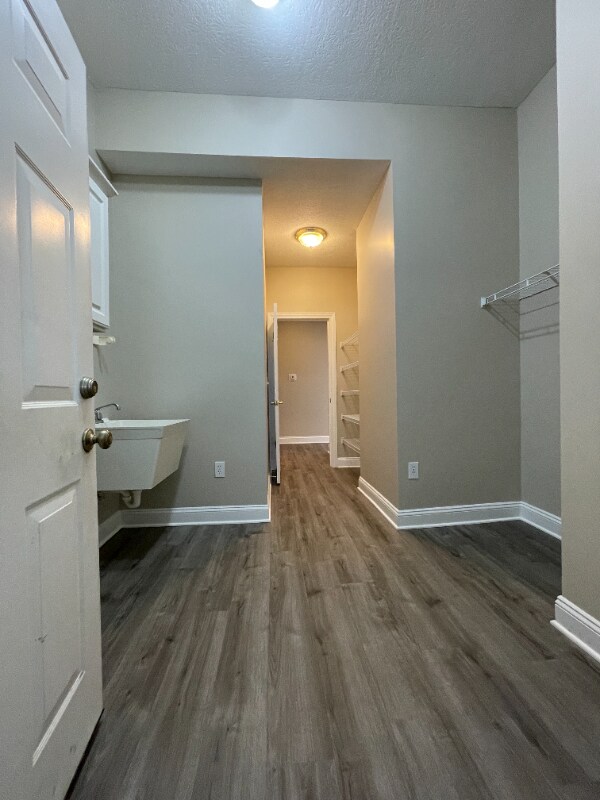 Building Photo - 4090 Hanover Square Pl