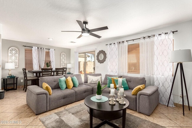 Building Photo - 13829 W Rovey Ave