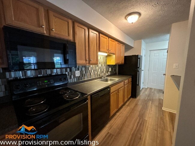 Building Photo - 776 Southern Hills Dr
