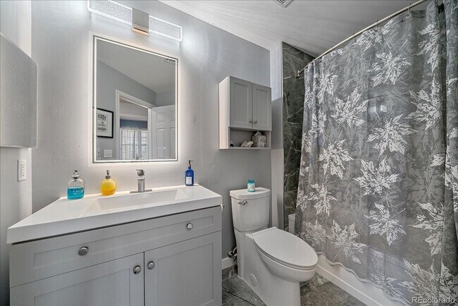 Building Photo - Lovely 2 Bed 2 Bathroom Condo in Parker