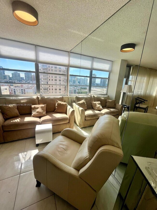 Building Photo - 251 174th St