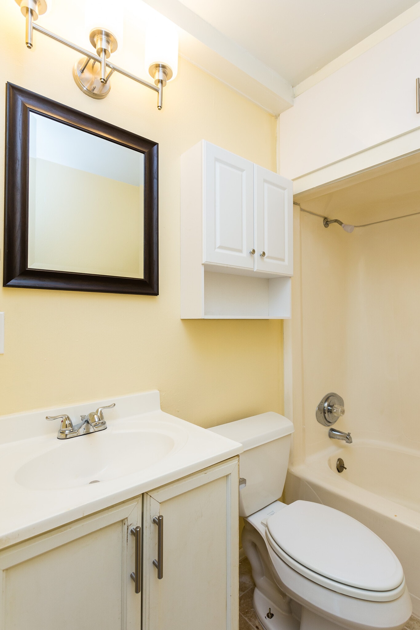 Building Photo - 2239 Bryan St