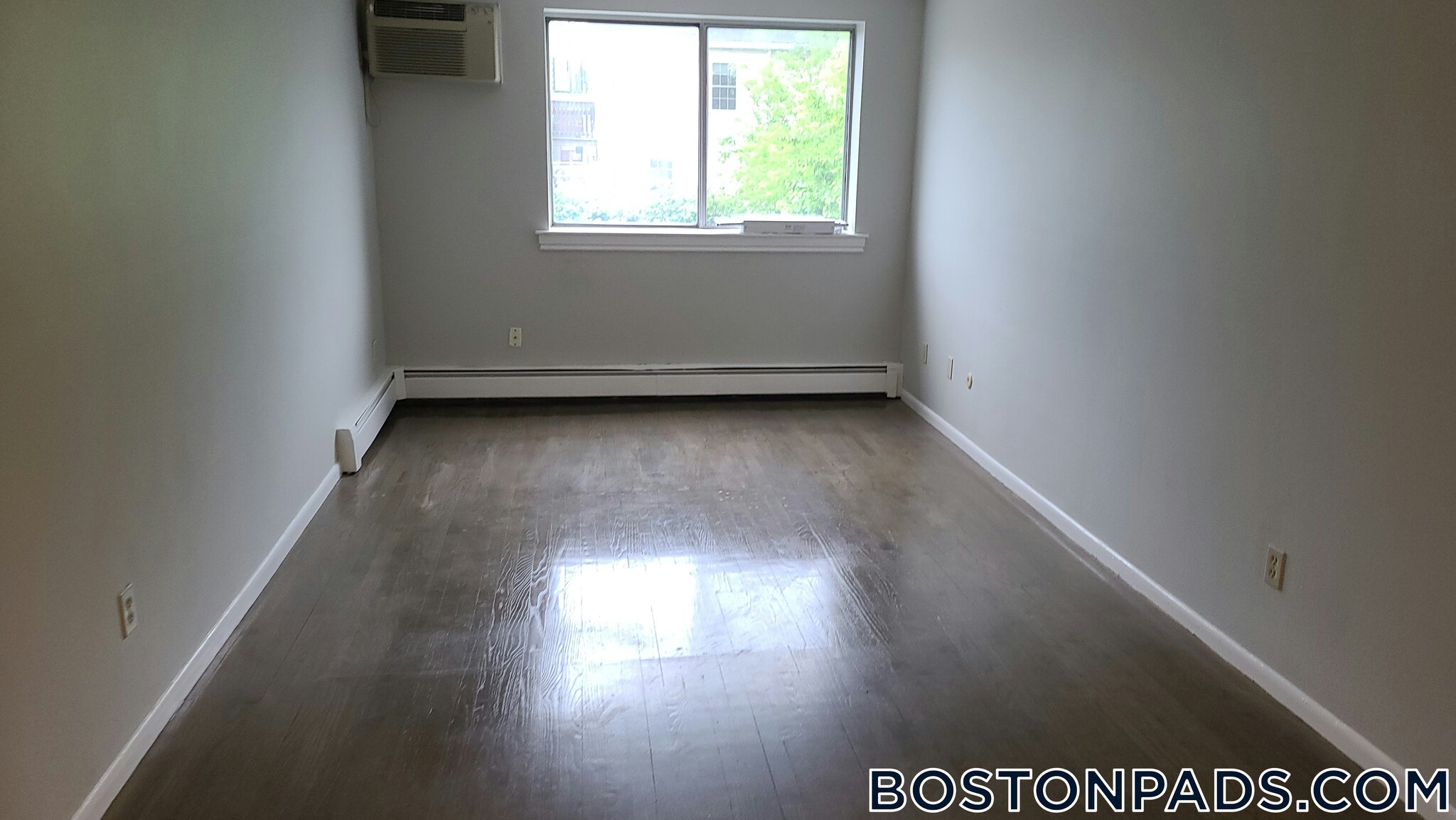 Building Photo - 14 Murdock St