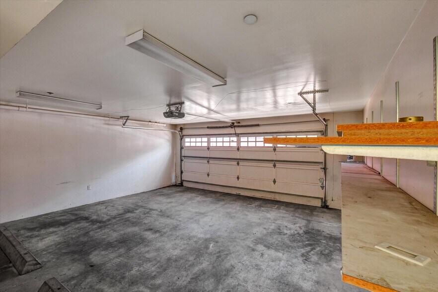 Building Photo - 458 Smithwood Dr