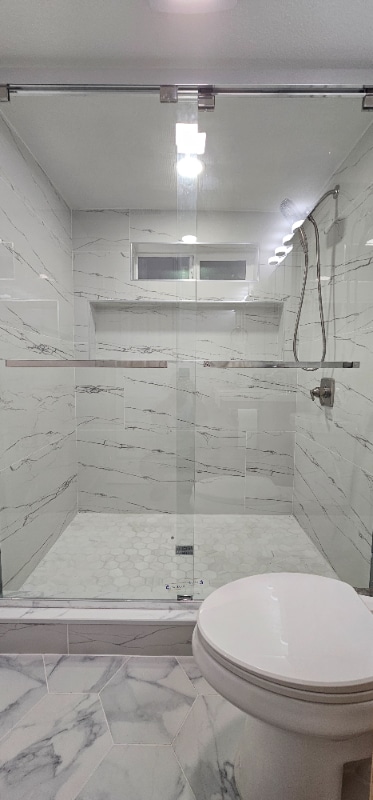 Building Photo - 1626 Huson Dr