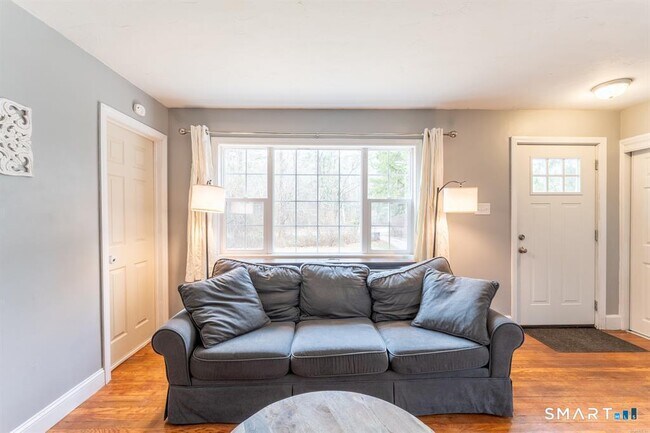 Building Photo - 387 CT-169