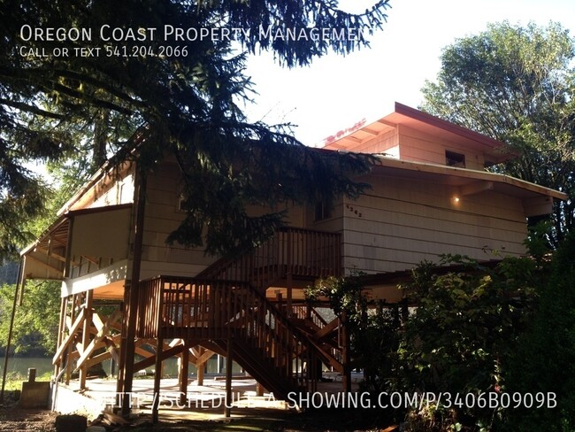 Building Photo - 4262 Siletz Hwy
