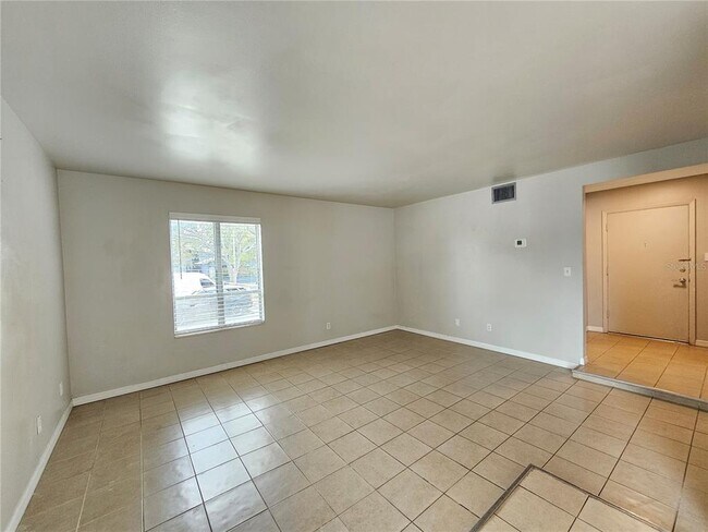 Building Photo - 7610 W Powhatan Ave