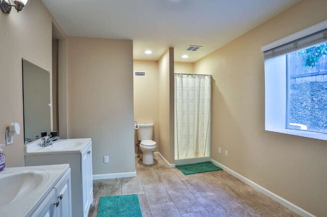 Building Photo - *!*! OPEN HOUSE -- SUNDAY 5/24 12PM-3PM !*!*  MOVE-IN SPECIAL - .5 MILES FROM SDSU Private rooms ...