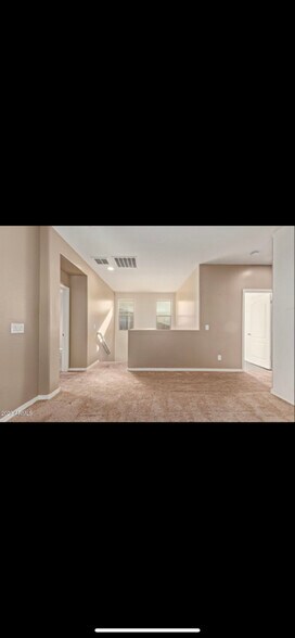 Building Photo - 1105 S 201st Dr