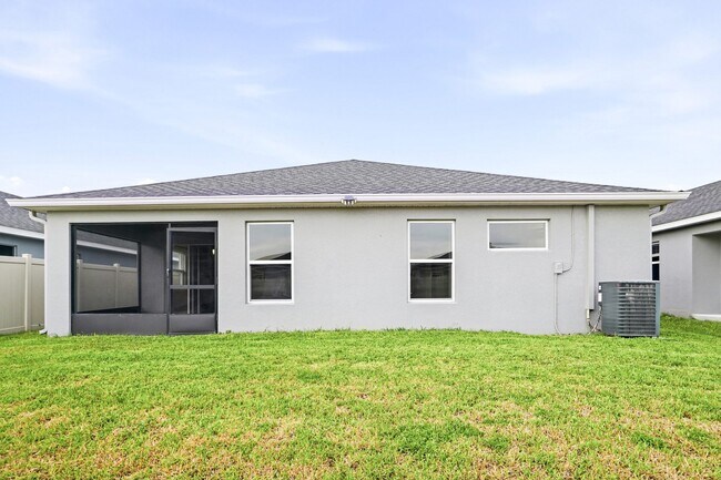 Building Photo - 2590 San Marco Wy