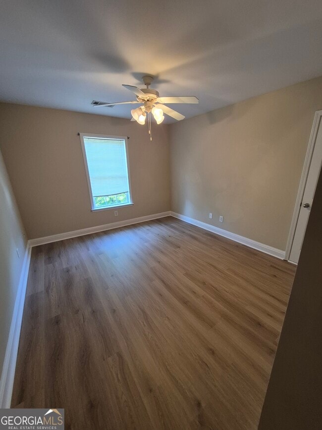 Building Photo - 325 Veranda Park Ln