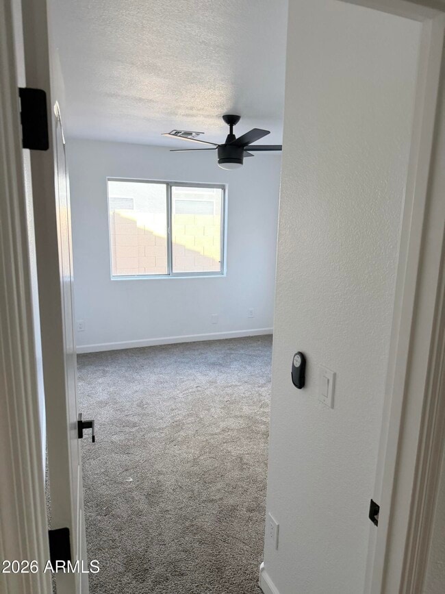 Building Photo - 3861 E Heather Ct