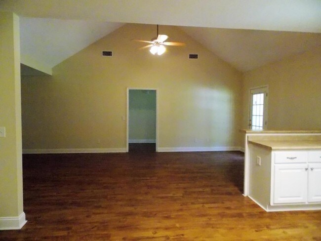 Building Photo - 357 Langston Chapel Rd