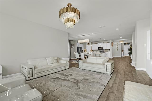 Building Photo - 1120 Gillespie Dr