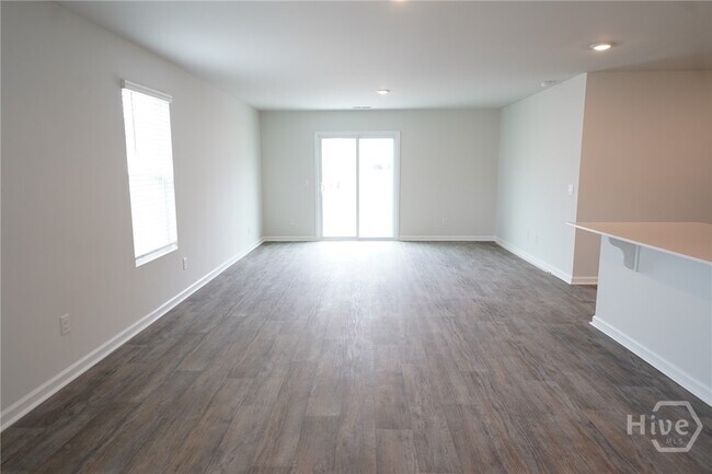 Building Photo - 102 Red Admiral Ln