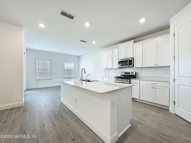 Building Photo - 133 Otsego Ln