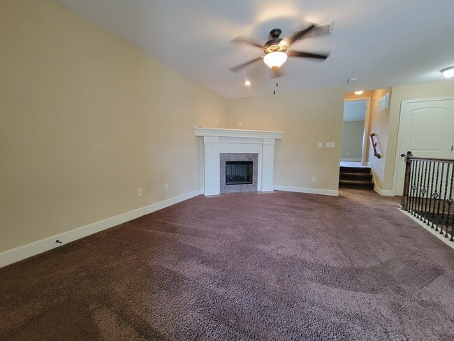 Building Photo - 12304 NW Fox Creek Drive