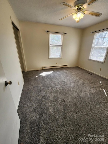 Building Photo - 208 Cliffside Dr