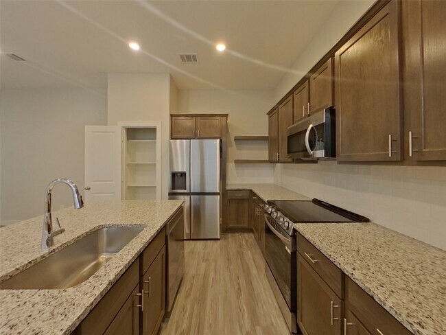 Building Photo - 4914 San Fabiano Ct
