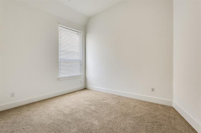 Building Photo - 1704 Hydrangea Ln