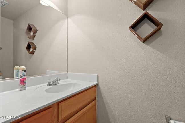Building Photo - 3621 Tierra Bahia Dr
