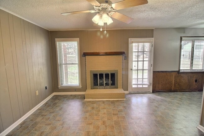 Building Photo - 1153 Verlington Dr