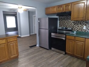 Building Photo - 16 N 11th St