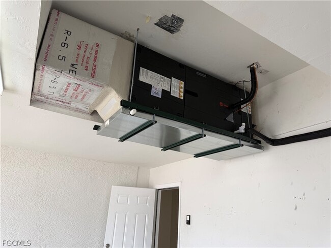 Building Photo - 3540 NE 20th Pl