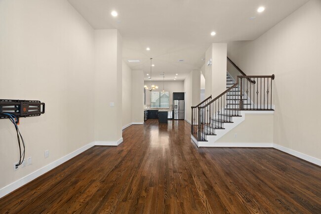Building Photo - 1212 W Dallas St