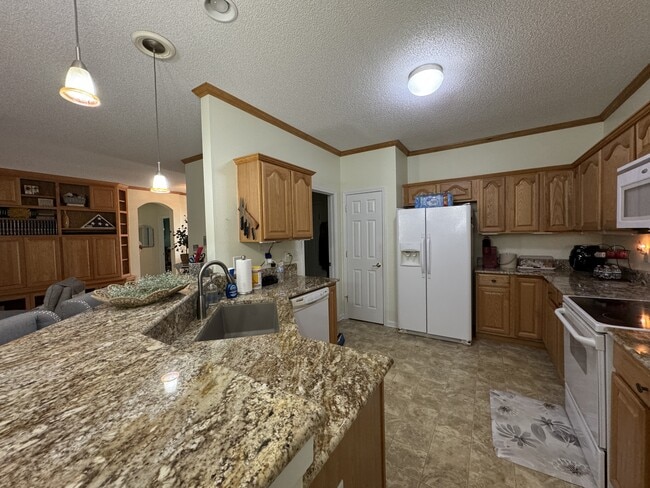 Building Photo - 110 Oglehili Trace