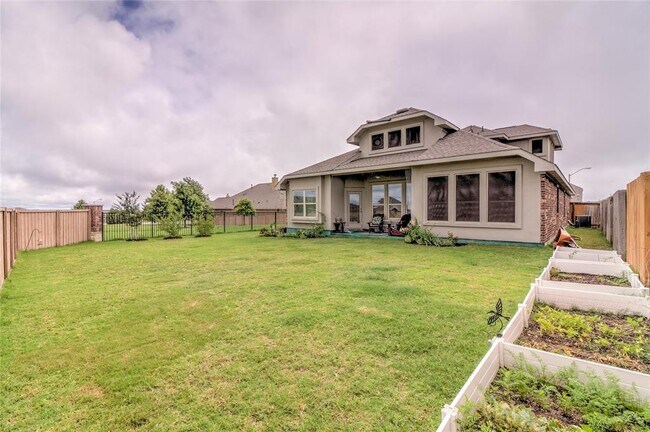 Building Photo - 117 Star Jasmine Cove