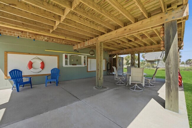 Building Photo - 4031 Panola Dr