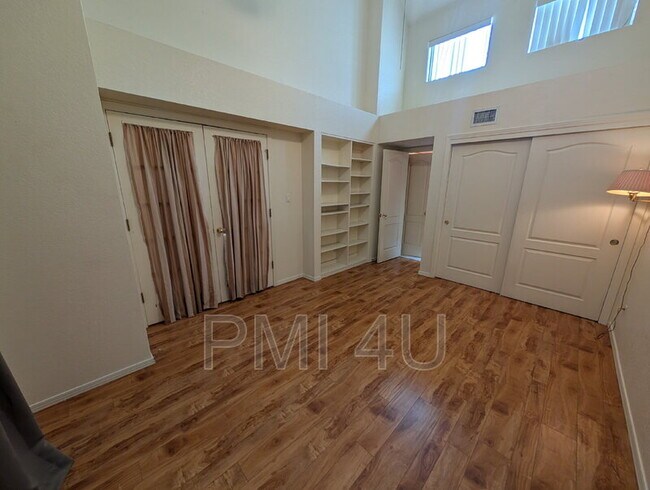 Building Photo - 1516 Rosemont Ave NW