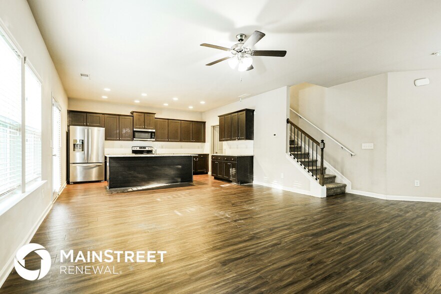 Building Photo - 181 Parkview Pl Dr