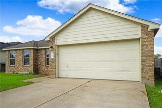 Building Photo - 2903 Don Hill Ln