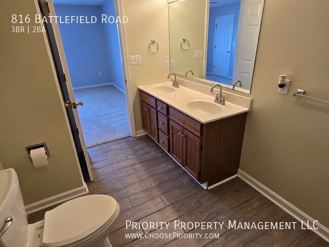 Building Photo - 3BR 2BA Single Family Home, Ft Defiance