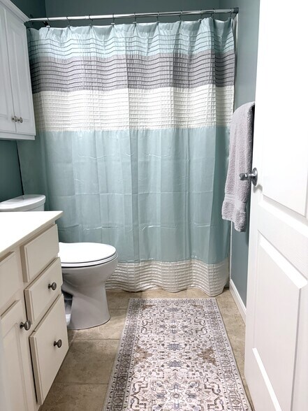Building Photo - 257 Skyview Ct