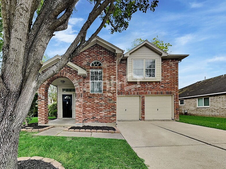 Primary Photo - 9220 Mahan Dr