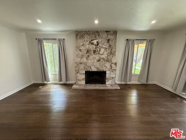 Building Photo - 1032 S Crescent Heights Blvd