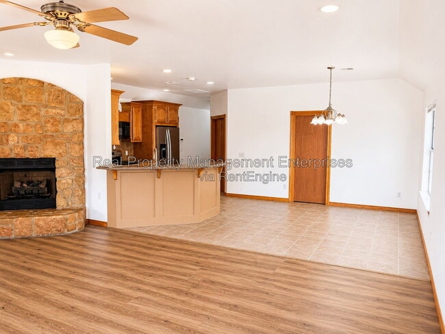 Building Photo - 4713 Castle Bay Cove