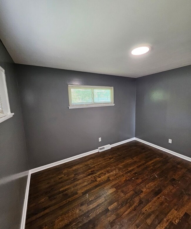 Building Photo - Beautiful Mission Duplex — Hardwood Floors...