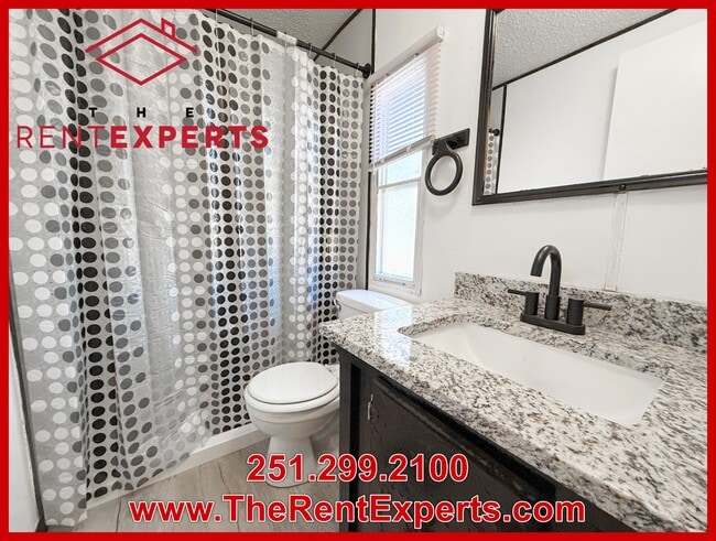 Building Photo - 6360 Mauvilla Dr W