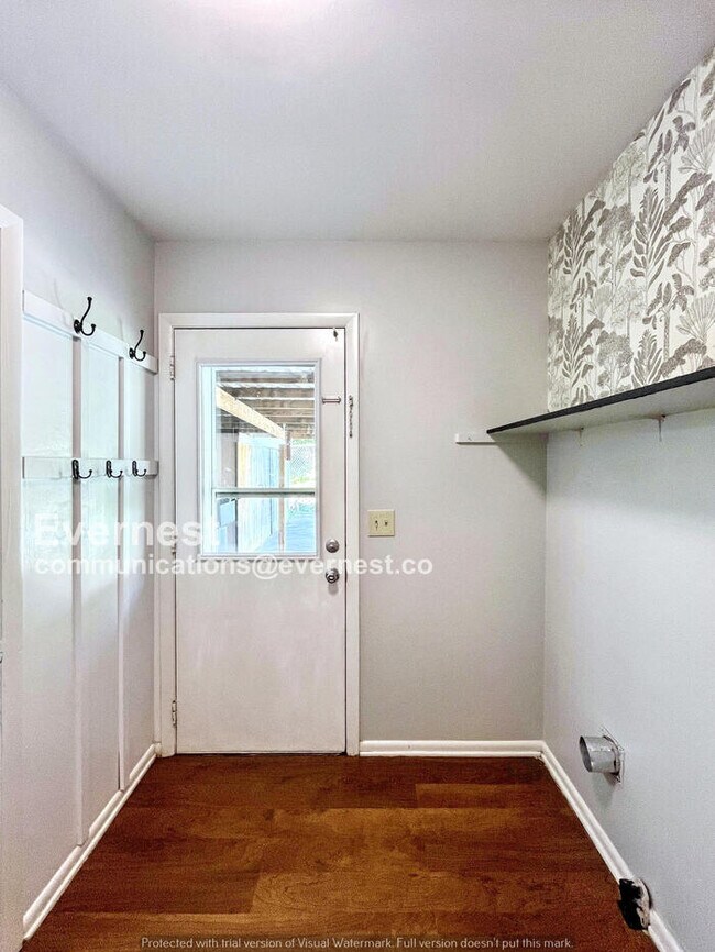 Building Photo - 209 Panamint Dr