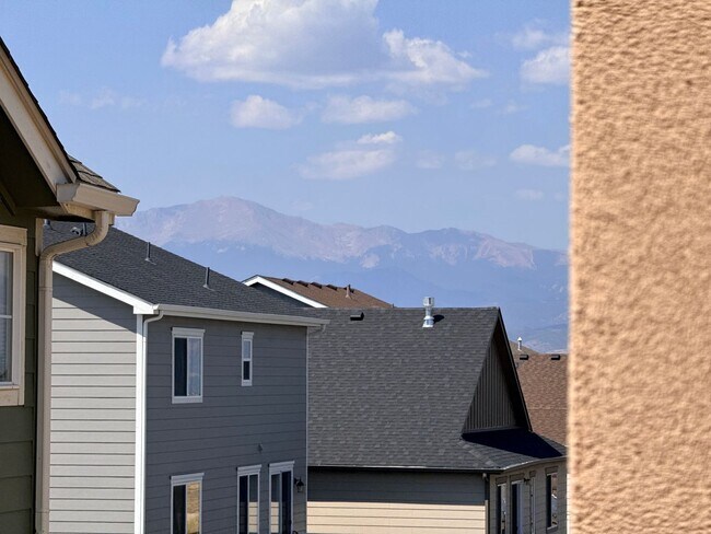 Building Photo - 6531 Wexford Dr