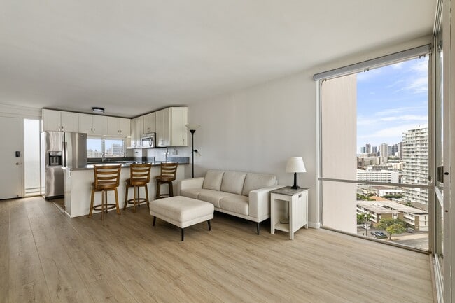 Building Photo - High floor, corner unit at Makiki Towers. Partially furnished, renovated 2-bedroom, 1.5 bathroom ...