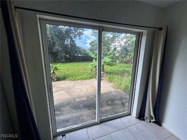 Building Photo - 13432 First St