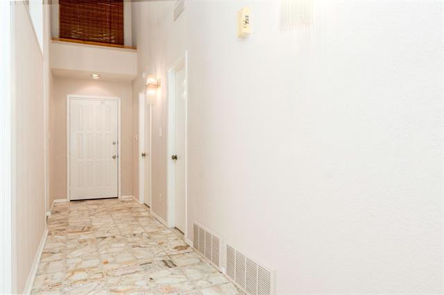 Building Photo - 616 Placid Cir