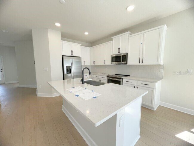 Building Photo - 15236 Tribute Ovation Wy