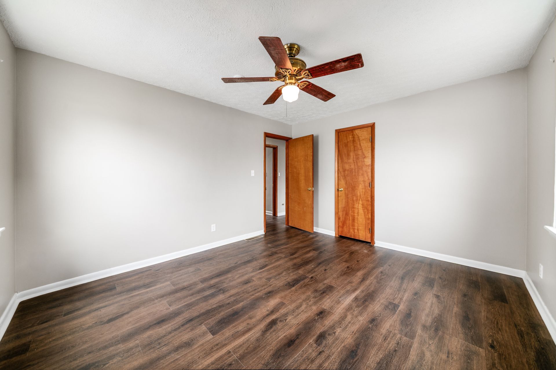 Bedroom 1 - 4284 Beechgrove Dr